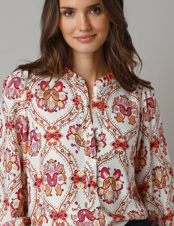 Chemisier col volanté, manches bouffantes, imprimé fleuri (écru) Chemisier col volanté, manches bouffantes, imprimé fleuri (écru)